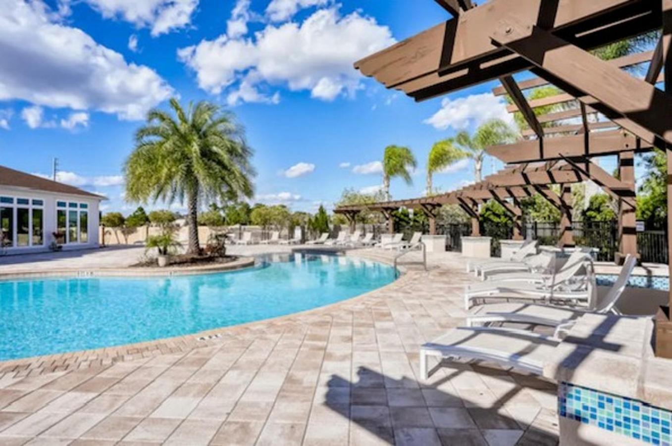 Beautiful & Cozy 4bd Home, Gated Community Casa vacanze